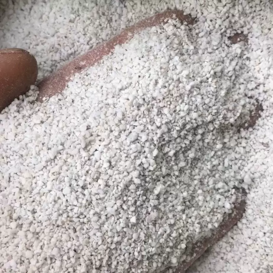 玻化微珠颗粒30-50目低温填充用珠光砂50-70目玻化保温珍珠岩