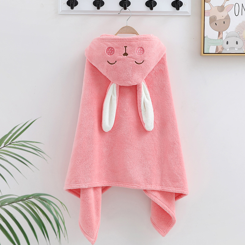 Coral fleece bebé usable Toalla de baño con capucha de dibujos animados capa de los niños Albornoz suave absorbente edredón infantil Toalla de baño