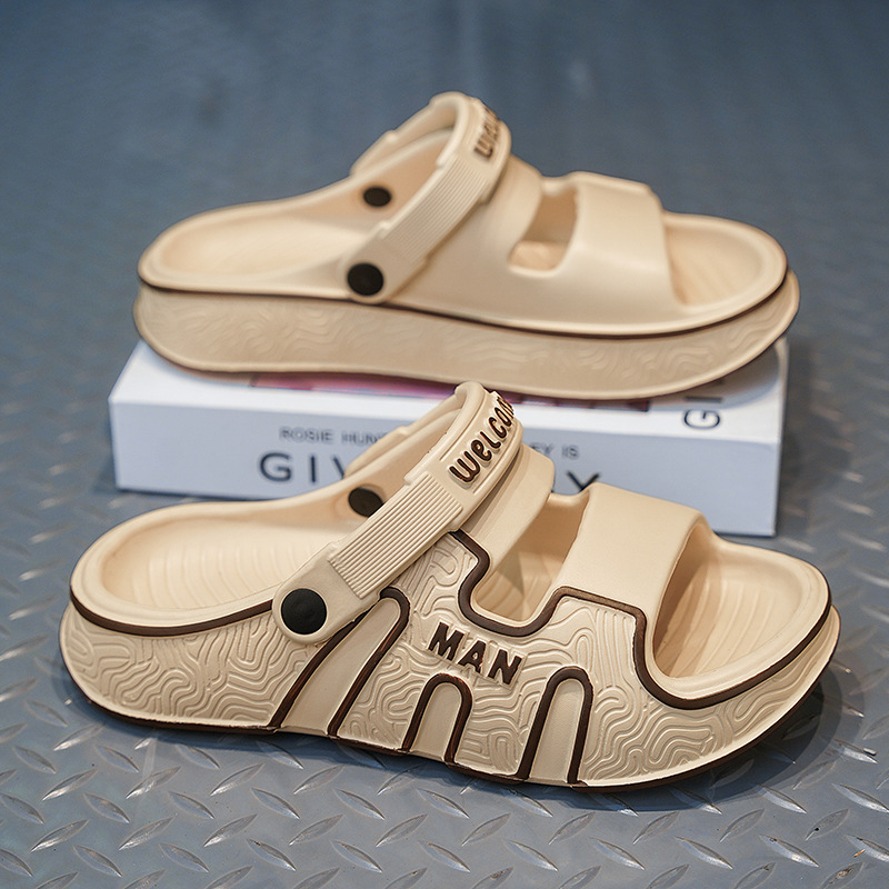 Zapatillas de hombre de verano nuevo estilo de arena para usar fuera de la mierda sensación de fondo suave baño doméstico anti-deslizante trapos fríos hombres al por mayor