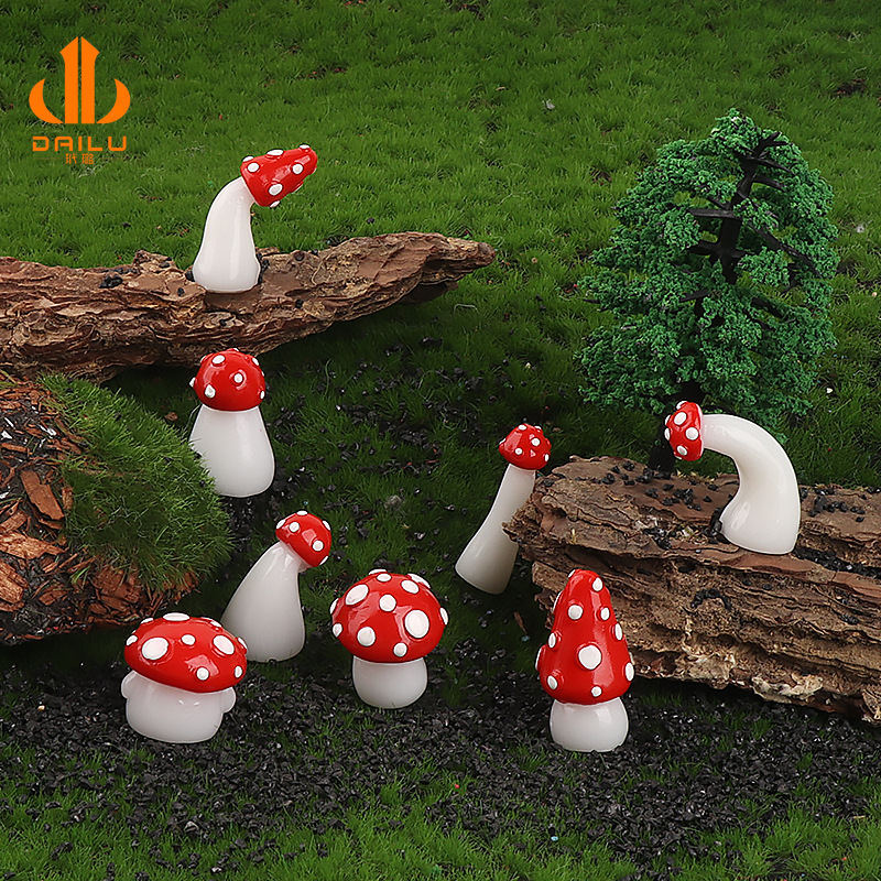Luminous Stereo Mini Cute Little Mushroom Jewelry Decoration Handmade Accessories Micro Landscape DIY Resin Ornaments Wholesale
