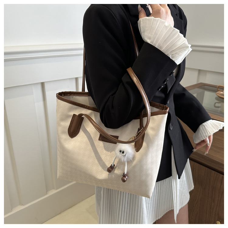 New simple and casual tote bag wholesale, cross-border shopping, commuting, armpit bag, large capacity, trendy and fashionable shoulder bag undefined