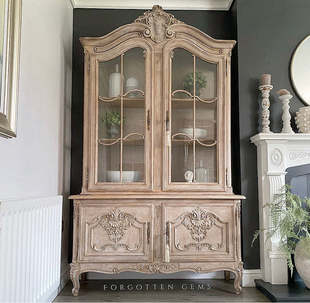 American Country Retro French Solid Wood Carved Wine Cabinet Oak Retro Old Sideboard Small Apartment Log Light Luxury