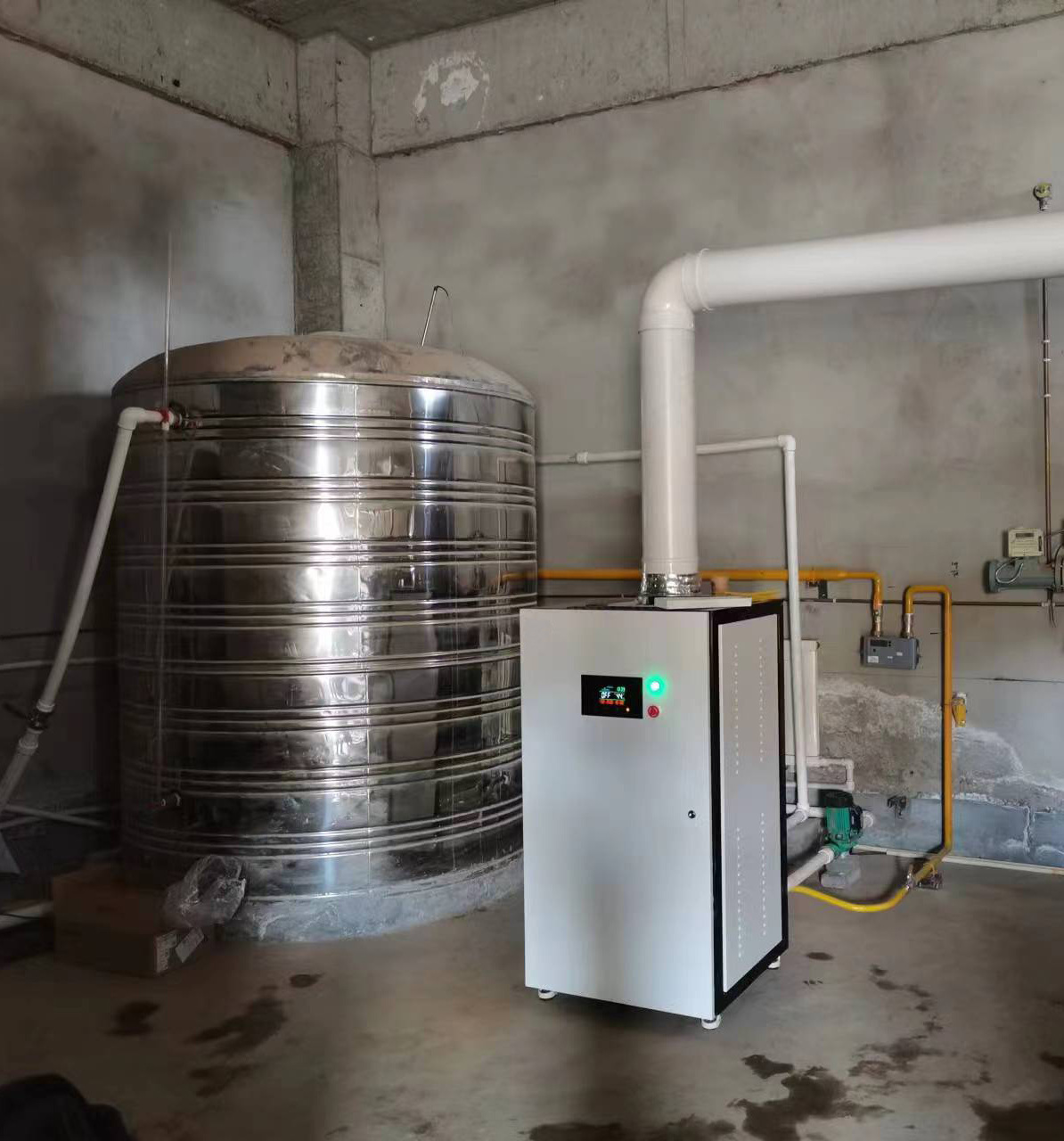 100KW匠奥燃气冷凝模块热水炉根据储水箱水温控制燃烧与水泵启停