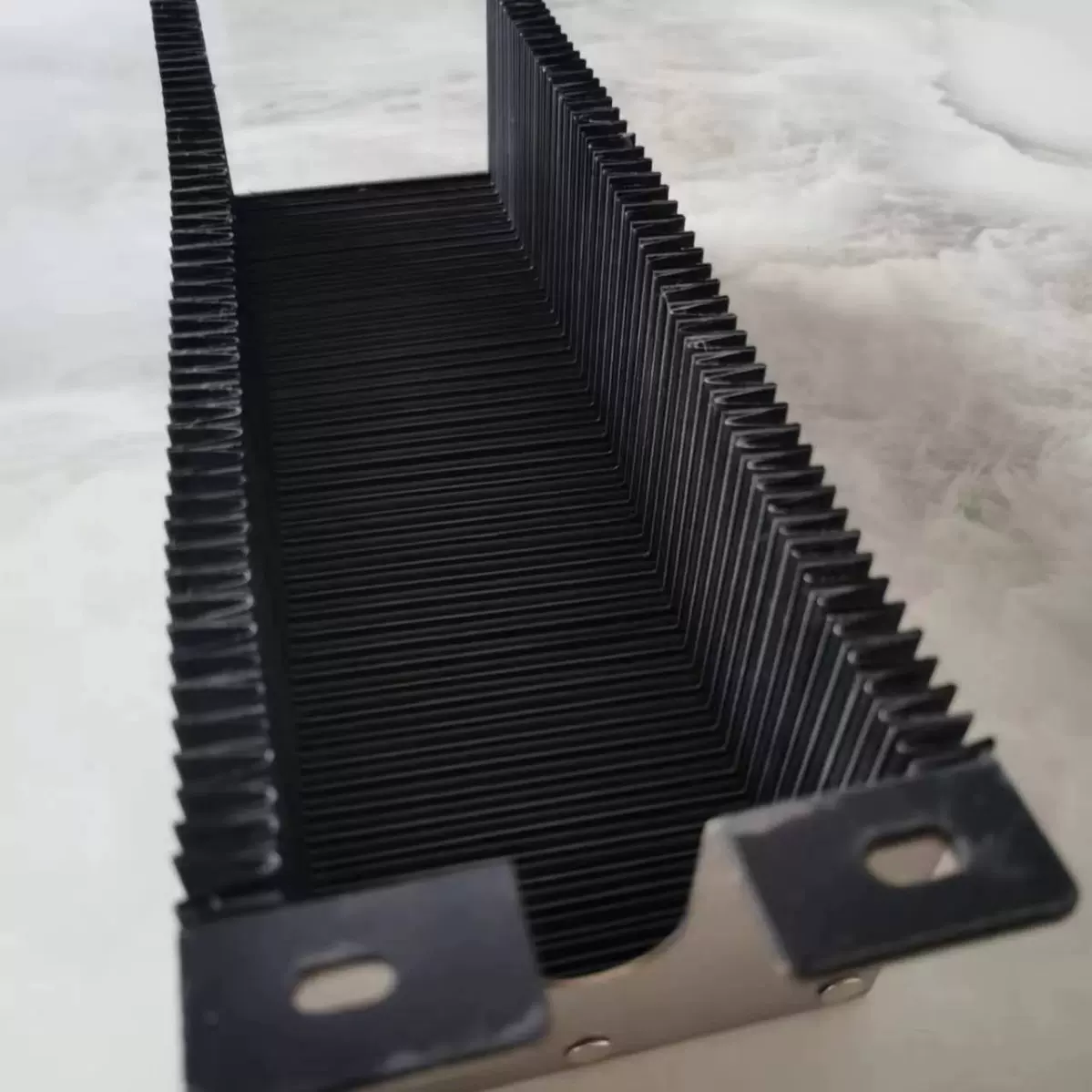 风琴防护罩厂家定制 阻燃防油用伸缩防护罩 机床导轨一字型防护罩