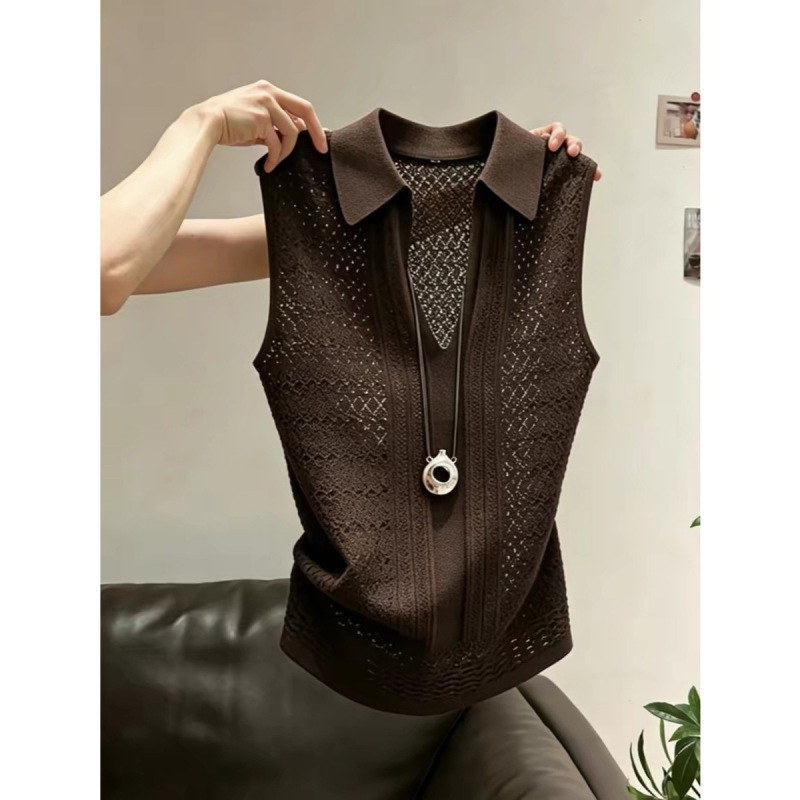 Retro Chic Coffee-Colored Polo Collar Sleeveless Knit Top for Women, New Summer Style, Niche Exquisite Versatile Stunning Top Retro Chic Coffee-Colored Polo Collar Sleeveless Knit Top for Women, New Summer Style, Niche Exquisite Versatile Stunning Top
