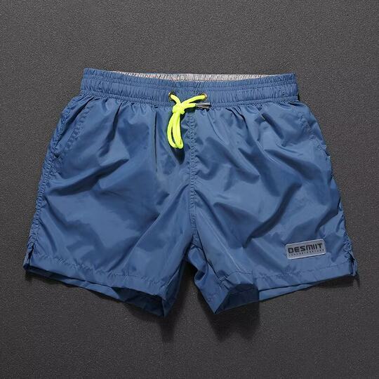 2024 New Men's Casual Shorts Solid Color Simple Neutral Lovers Waterproof Beach Pants Quick-drying Three-point Pants for Men