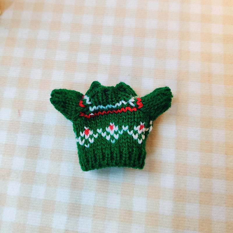 15cm ciego caja pull paño suéter pantalones macaron labubu colgante muñeca suéter Año Nuevo suéter lindo