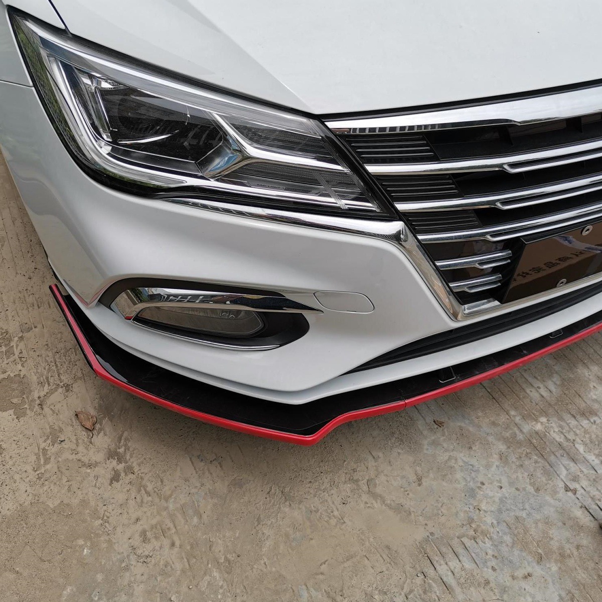 19-20 Roewe I5 Front Shovel Modified Ei5 Front Lip Front Bumper Sports Surround Ei5 Anti-Collision Car Accessories Decoration