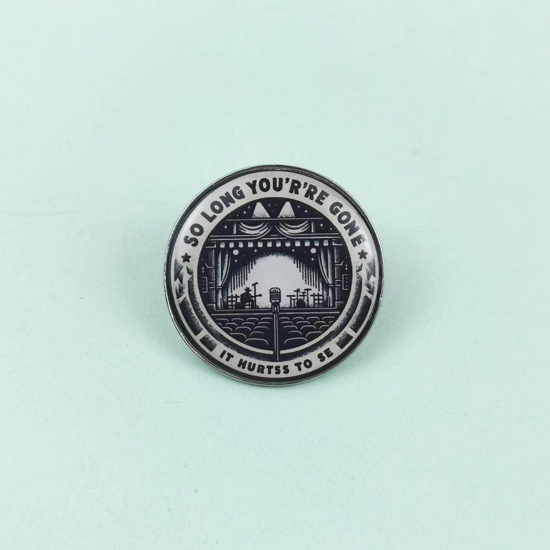 Broche de metal redondo transfronterizo patrón de dibujos animados medalla de joyería estilo retro europeo y americano mochila insignia de alfiler