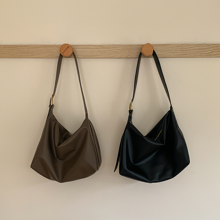 Korean Versatile Soft Collapse and Minimalist Style Single Shoulder Big 2024 New Women's Large Capacity Crossbody Bag_voghion.com