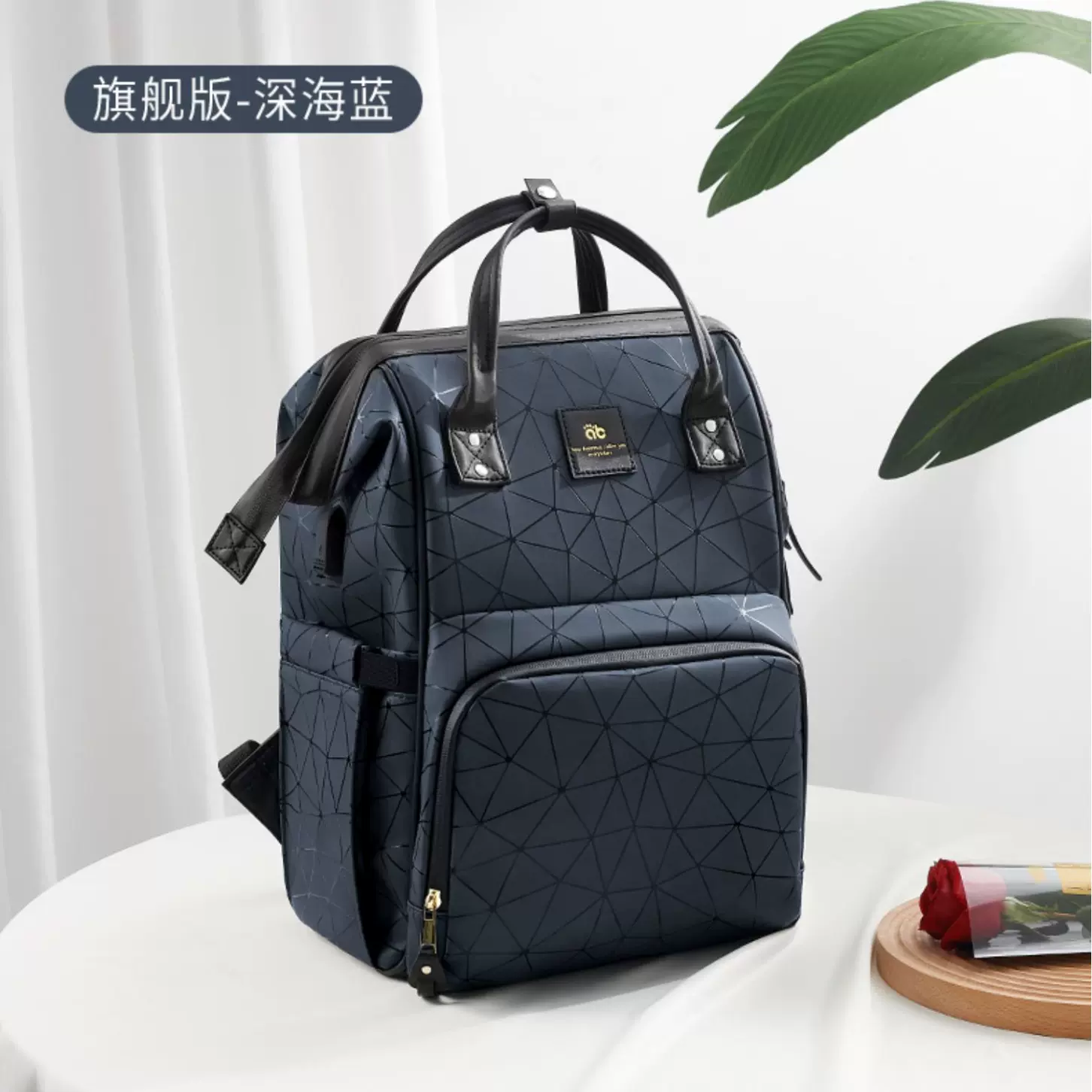 新款时尚婴儿车挂包背奶包母婴妈妈包轻便大容量超轻外出背包批发