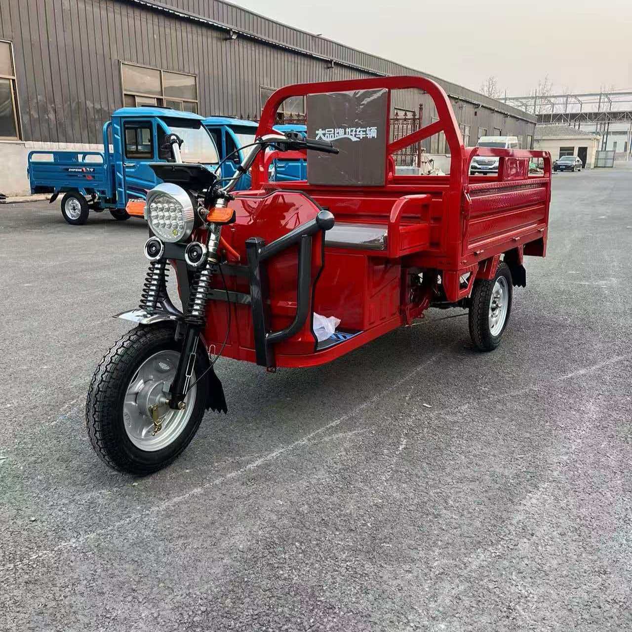 Venta directa de fábrica de triciclos eléctricos, motocicletas triciclo para comercio exterior transfronterizo, venta al por mayor de triciclos agrícolas en stock.
