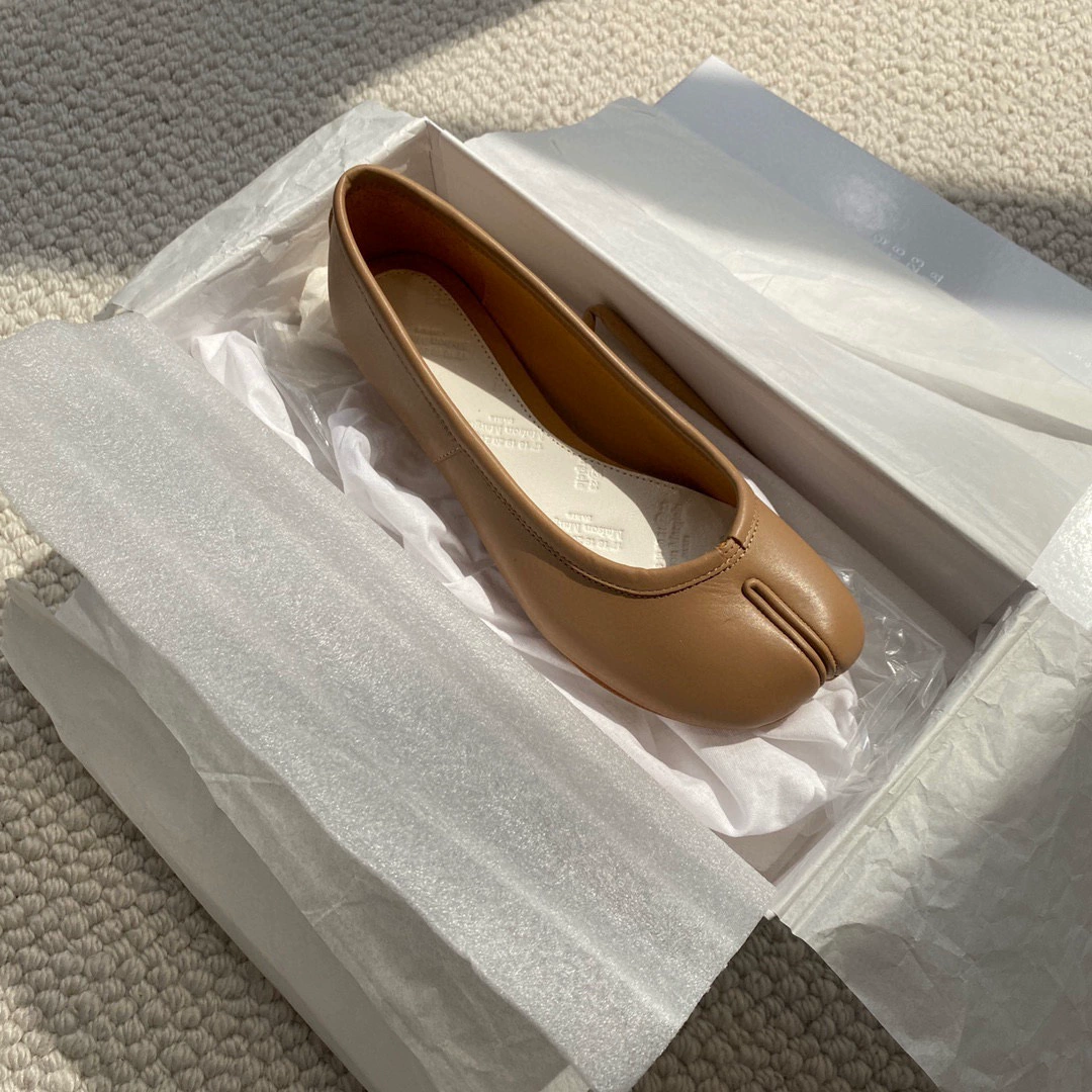 Осенние женские туфли-таби из натуральной кожи, с раздельным носком, низкие, на плоской подошве, легкие и удобные