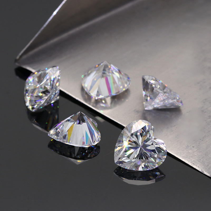 夏林ジュエリー 超白Dカラー ハート型モアサナイト ラブ型 多サイズ 模造ダイヤモンド モアサナイト卸売