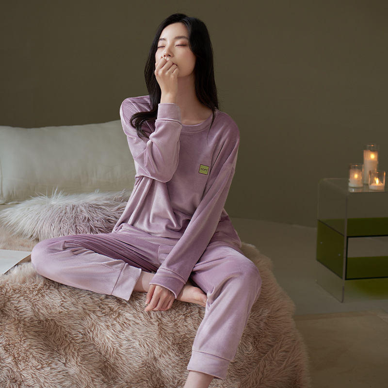 冬季保暖家居服女套头圆领加绒加厚休闲简约长袖海岛绒两件套睡衣