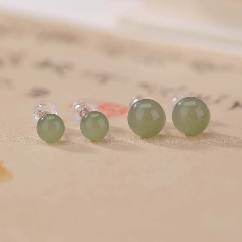 Bông tai bạc S925 đính ngọc Hetian tự nhiên hạt tròn đơn giản — cặp mô hình 8 mm