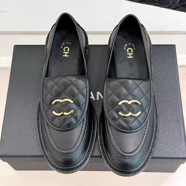 Correct Version ~ Chanel Double C Flip Metal Schoolbag Buckle Loafers Retro Quilted British Style Thick-Soled Small Leather Shoes for Women