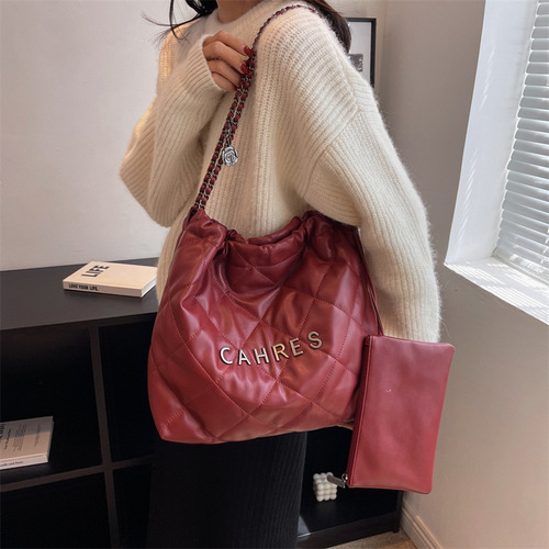 This year's popular bags for women large capacity  new fashion chain shoulder bag texture Internet celebrity rhombus bucket bag