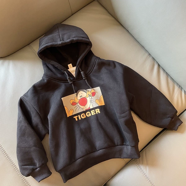 Black warm sweatshirt