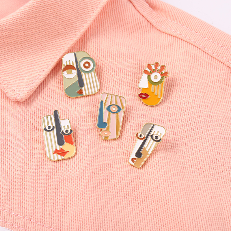 Gracioso Pin Máscara Aleación Esmalte Unisexo Broches display picture 3