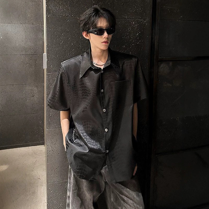 Korean Style Cleanfit Crocodile Pattern Design Casual Short-Sleeved Shirt for Men, Summer Thin and Stylish Shirt Korean Style Cleanfit Crocodile Pattern Design Casual Short-Sleeved Shirt for Men, Summer Thin and Stylish Shirt