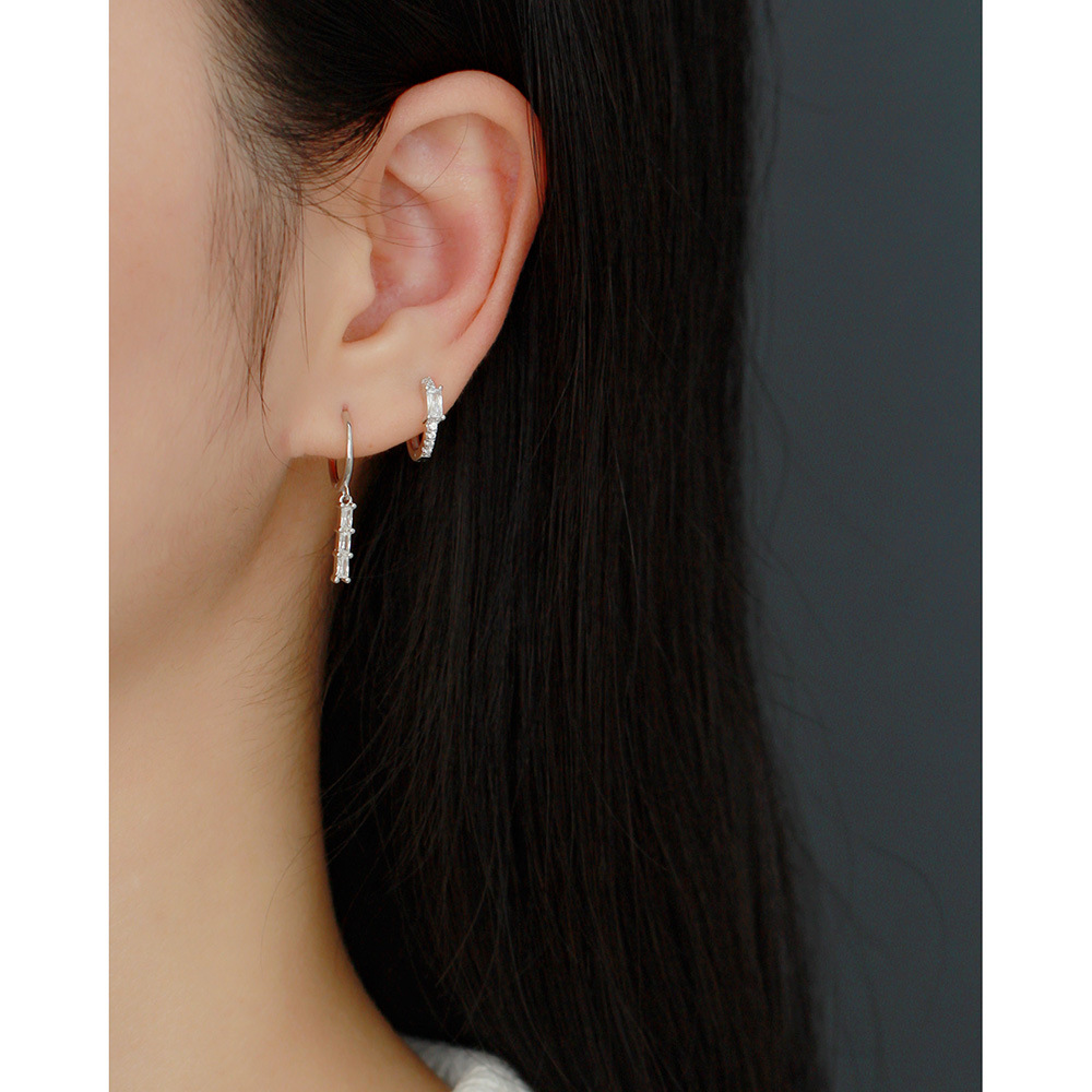 5g Weight 0.03µm Gold Plating Thickness Electroplating Gold Plating Process 925 Sterling Silver Ear Needle Material 18K Real Gold Plated, Platinum Plated Plating Material Zircon Inlay Material Drop Earrings Classification 1 Pair Quantity Daily Occasion 925 Sterling Silver Material Geometric Pattern Women's Gender Simple Style, Shiny Style Inlay Craft 1 Pair 925 Sterling Silver Zircon Geometric Drop Earrings 3