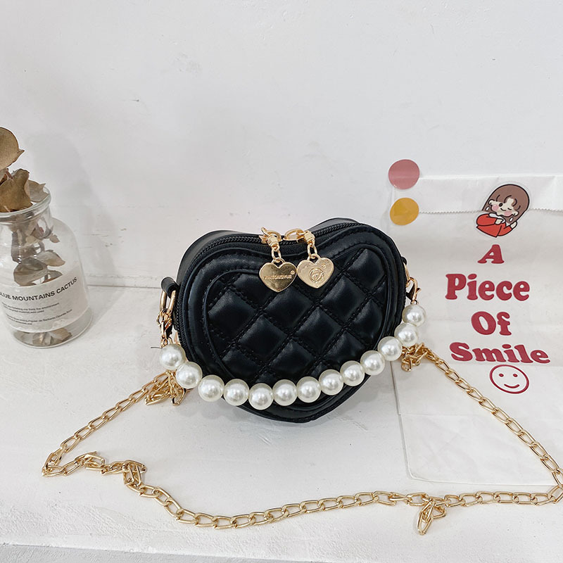 Bolso de mensajero en forma de corazón lindo para niñas 2021 nuevo bolso para niños estilo occidental perla portátil princesa mini Satchel