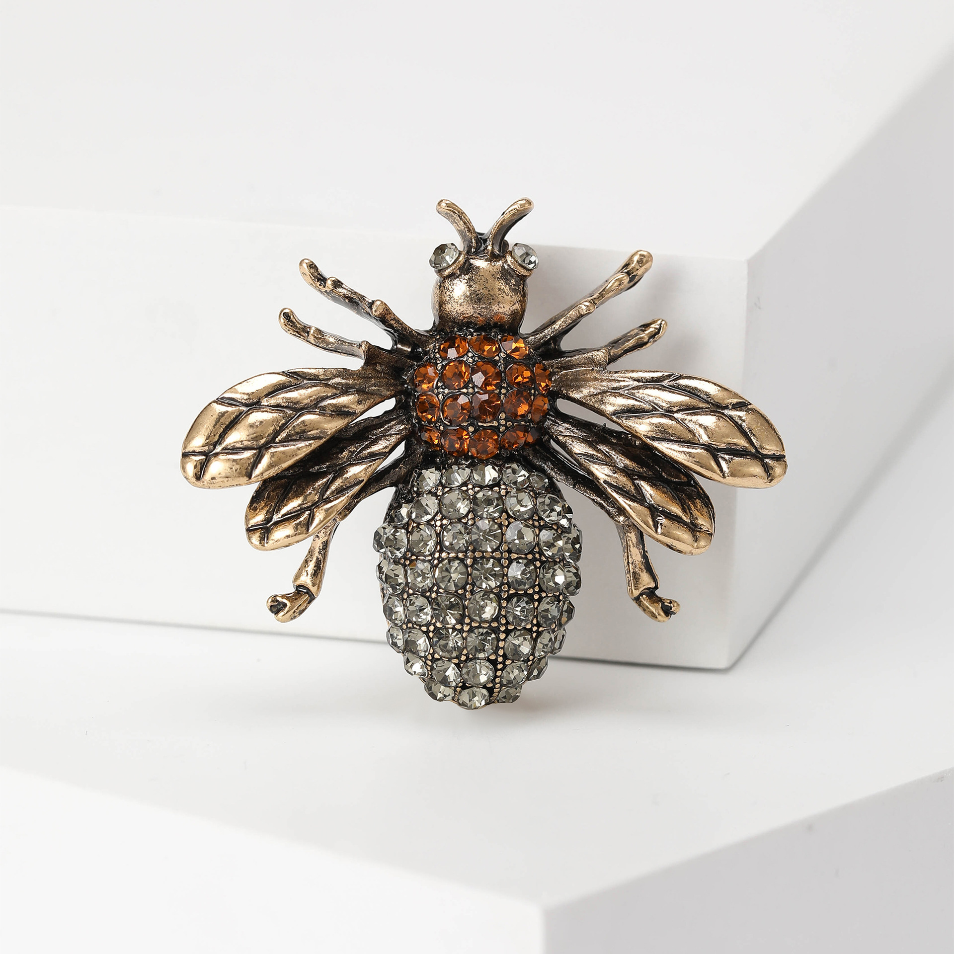 15g Weight Rhinestones Inlay Material Brooches Classification Banquet, Party Occasion Alloy Material All Seasons Season Women's Gender Elegant, Vintage Style Style Elegant Vintage Style Pin Alloy Rhinestones Women's Brooches 8