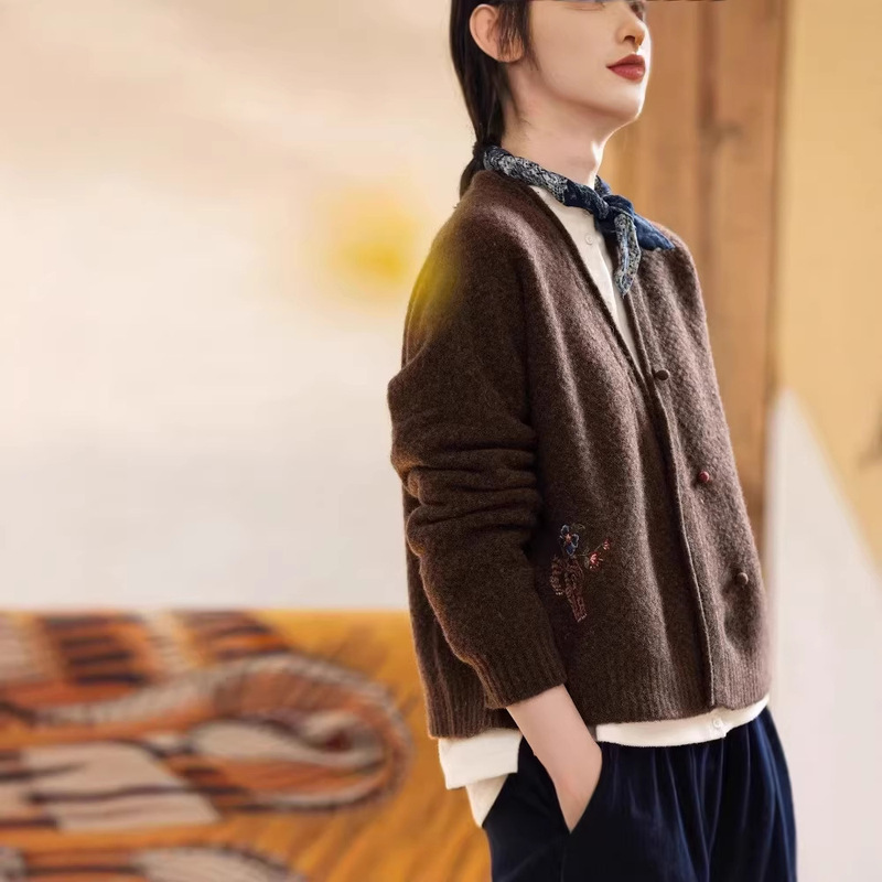 Original Design by Mu Yiyou: Lamb Wool Blend Hand-Embroidered Knit Coat, Winter Fluffy Warm Versatile Cardigan, Feng Que