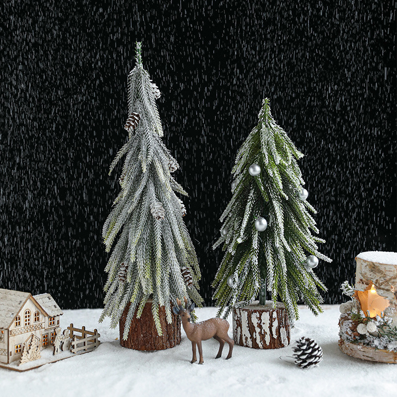 Pequeño árbol de Navidad PE spray de nieve árbol verde mini decoración de escritorio para el hogar árbol de simulación de fiesta ambiente decorativo