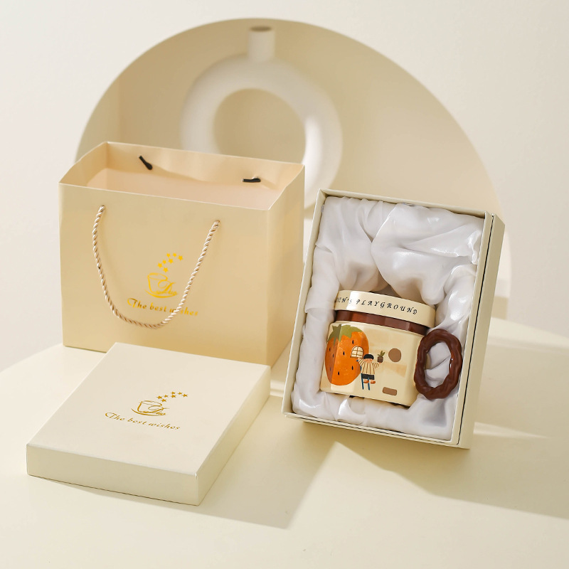 Vintage Girl Taza de cerámica regalo de mano pareja taza de agua taza de oficina de chicas taza de café