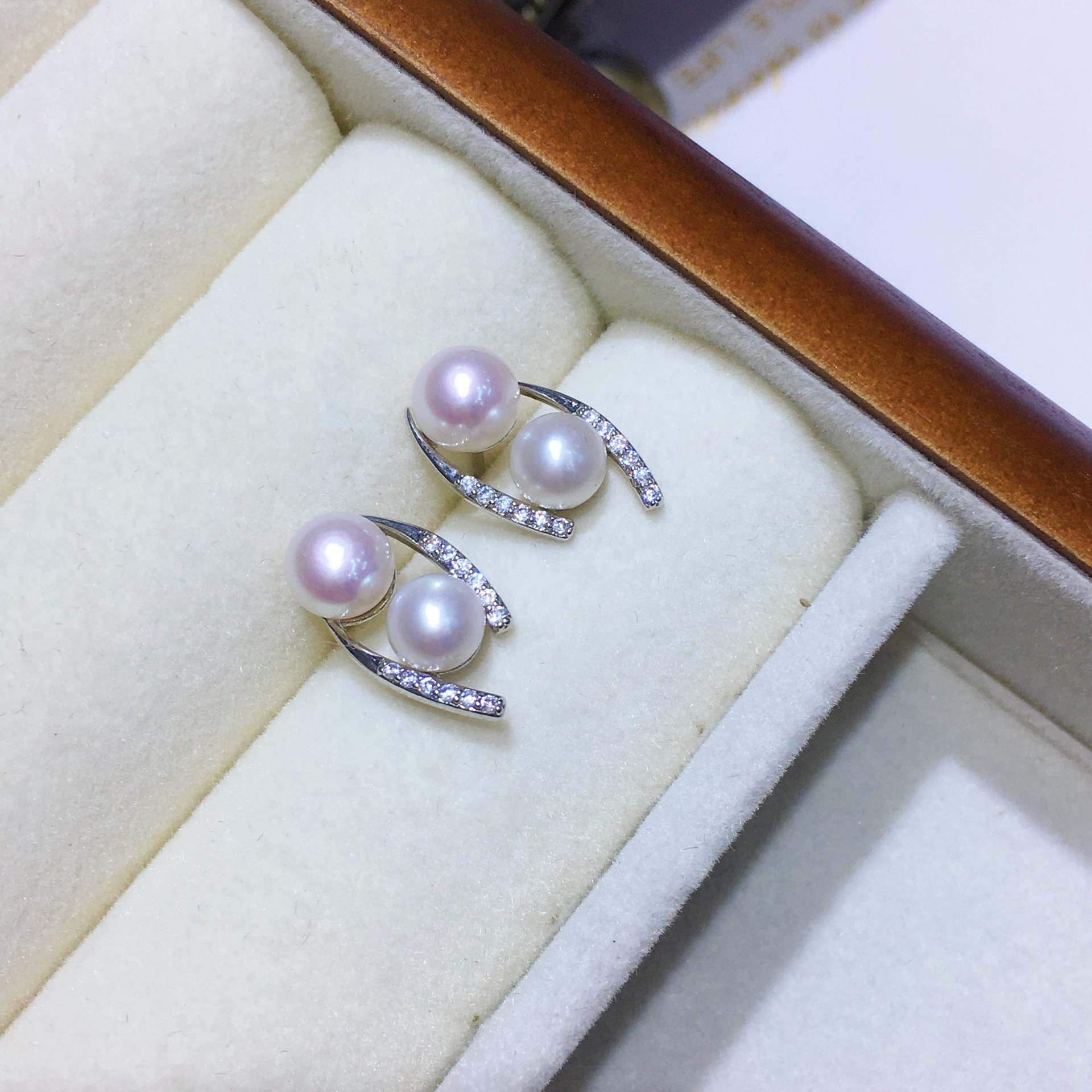 ������������tianȻ��ˮ��������������߰���ѩ���߼��ж�������