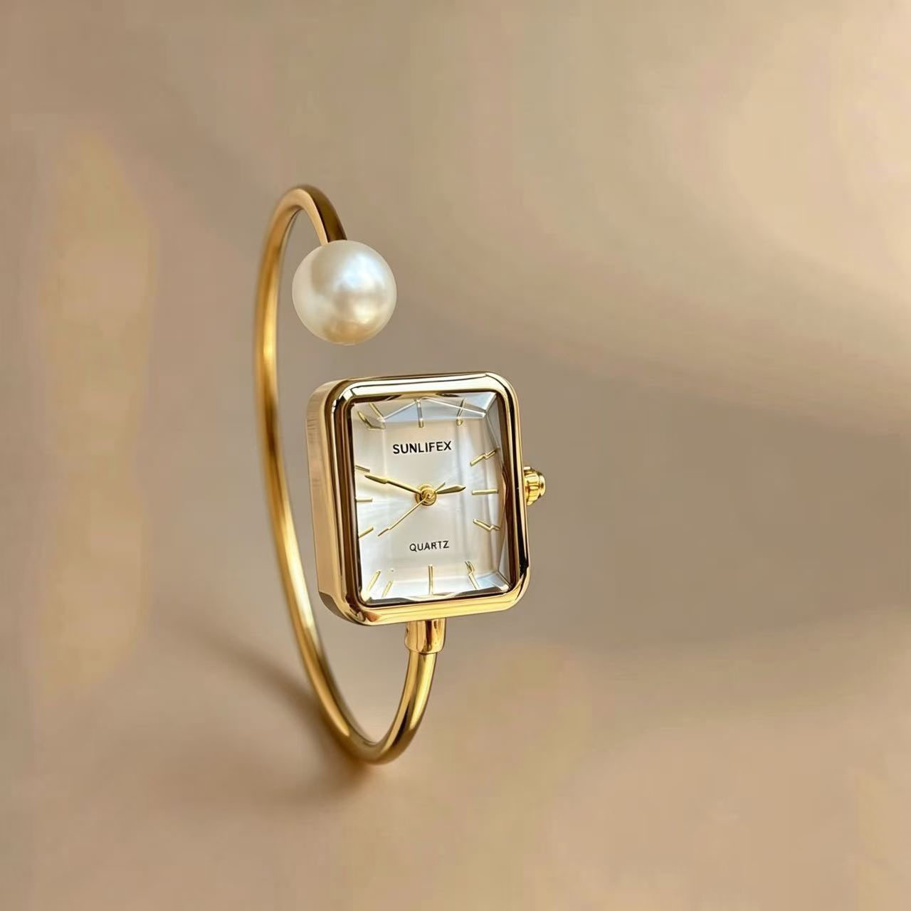 White dial gold bracelet-s1609c