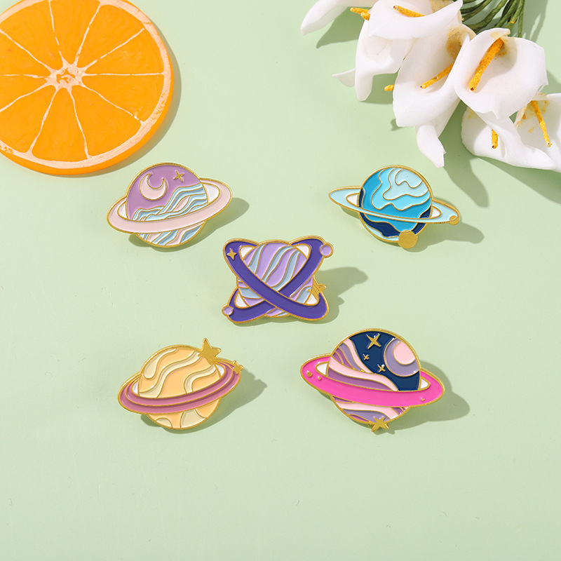Unisex Gender Casual Pin Planet Alloy Plating Unisex Brooches