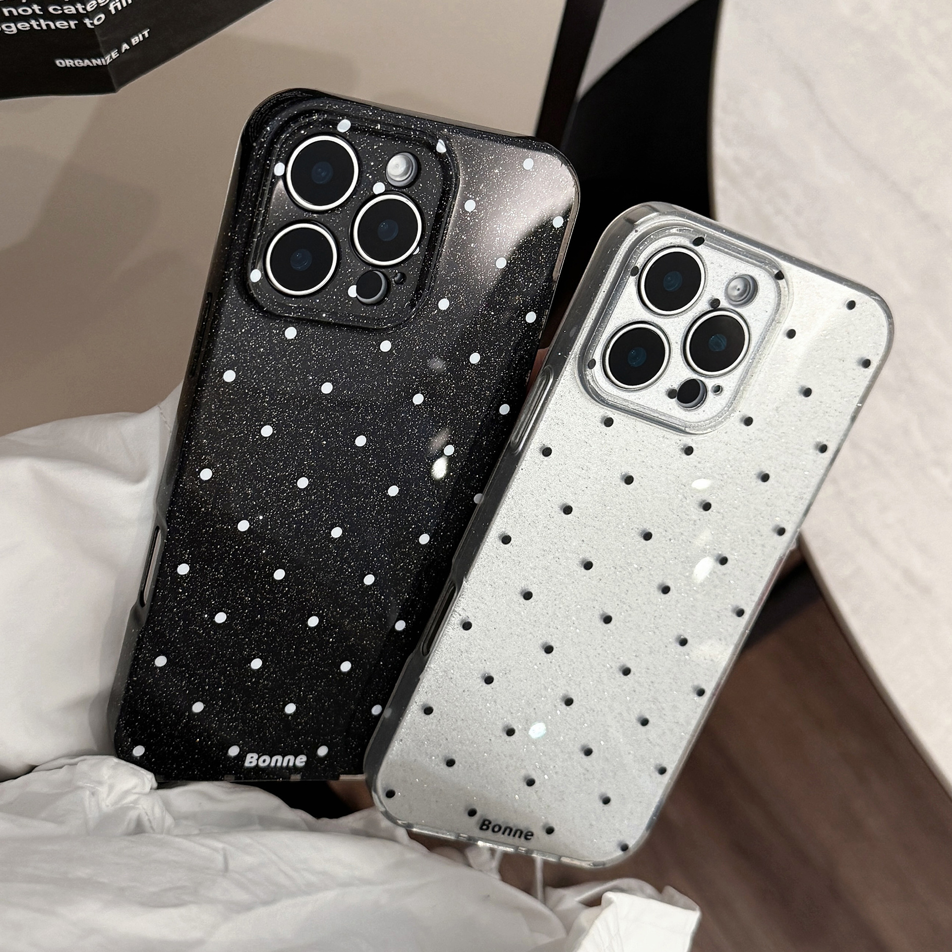 Funda para teléfono Apple 16 Pro Max con diseño simple de lunares, iPhone 15 personalizado con purpurina 17, estilo retro de alta gama.