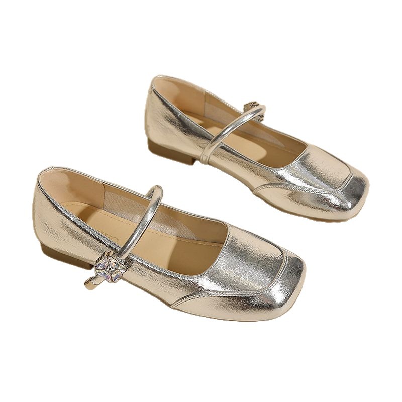 Cabeza cuadrada simple zapatos de verano 2026 nueva moda francesa versátil con base suave frijoles marizhen zapatos de cuero super inmortal