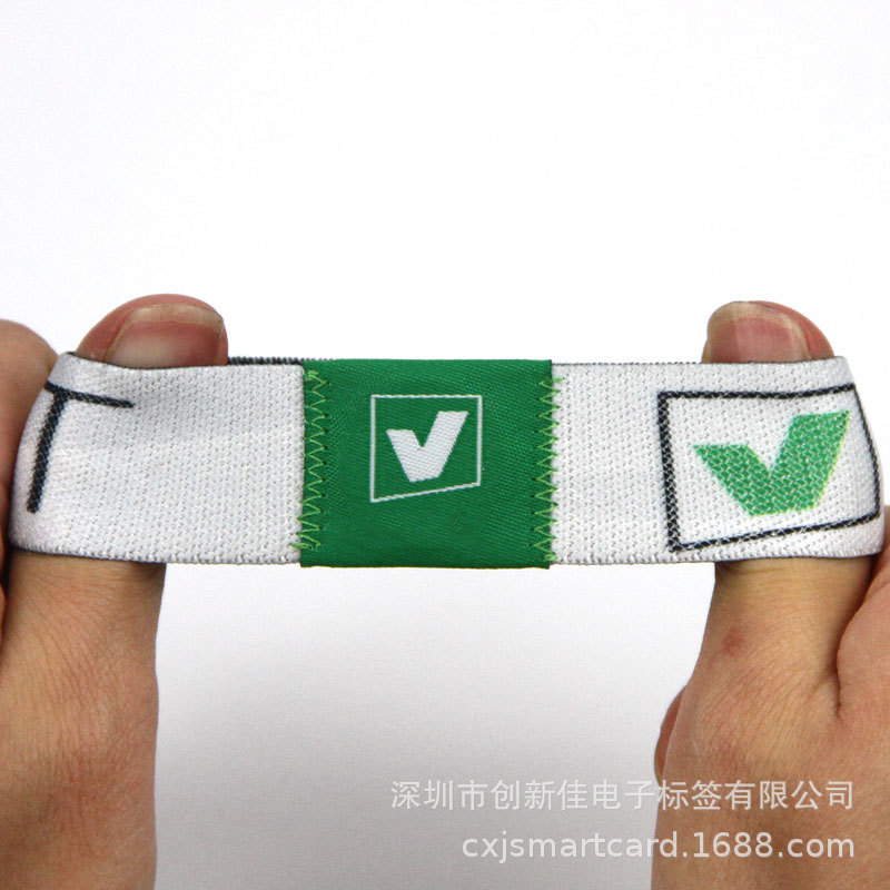 Hd25a40f6b9b847088267fe8c3e1db