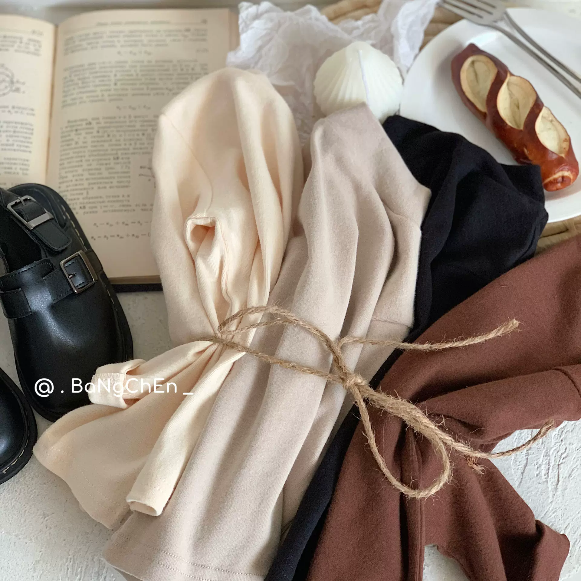 【清仓特价不退不换】冬季中小童半高领上衣纯色打底衣D0501