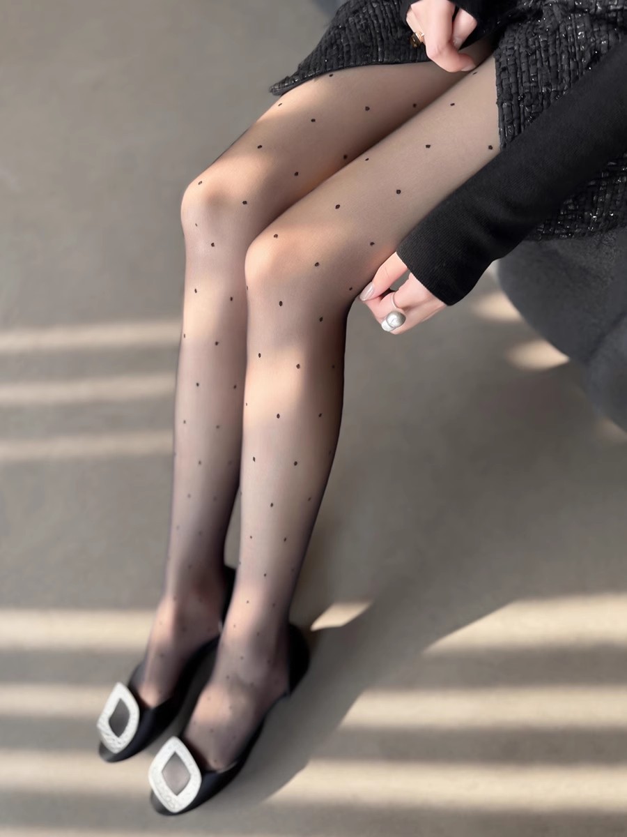 0D黒色ストッキング超薄型夏純粋な欲望風ヌード感セクシーな文字入り黒網タイツ