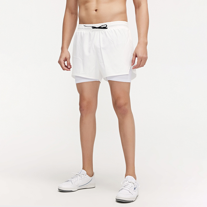 Maratón deportivo de verano para hombres corriendo pantalones cortos de secado rápido forro de doble capa para la piel entrenamiento fitness pantalones de tres puntos en stock