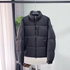 2025高品质M家新款BESBRE男短款商务皮标白鸭绒男女同款短羽绒服