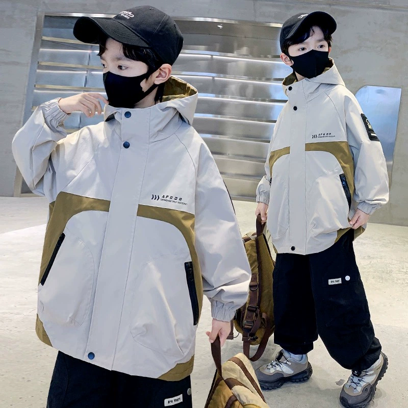 Пальто для мальчиков весна и осень 2025 новые детские куртки