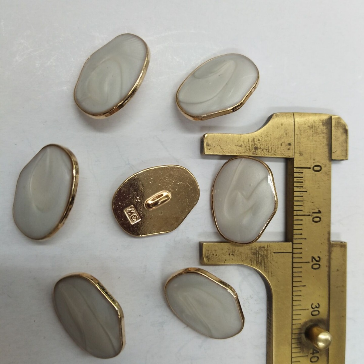 大量现货供应 锌合金椭圆形手缝扣 服装辅料装饰扣 特价批发