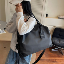 2025新款短途旅行包女轻便大容量商务通勤背包手提单肩斜挎包容量