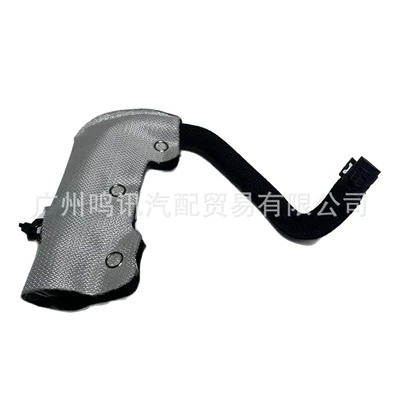 Suitable for Mercedes-Benz automobile water pipe