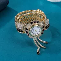 Поставка модных бриллиантовых когтей красочные женские часы корейские студенческие часы с бахромой регулируемый браслет