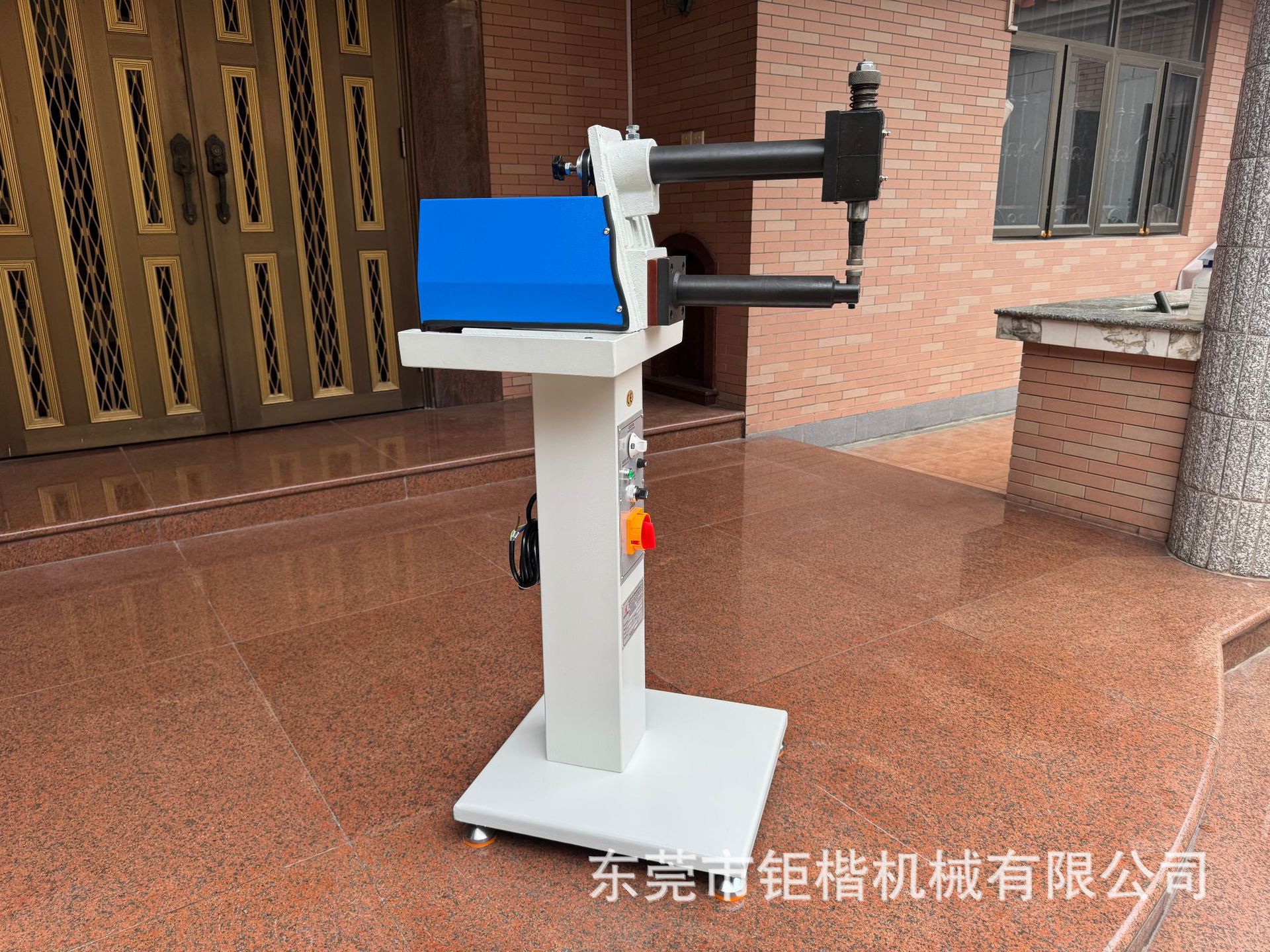 �������λ����ֶ��ͻ����ֳ����豸