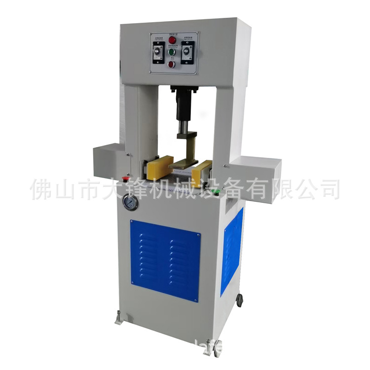 ����Ь�Ļ����豸ѹ�׻���Ь�豸ֱ��С��Ь��ѹ�ϻ�����