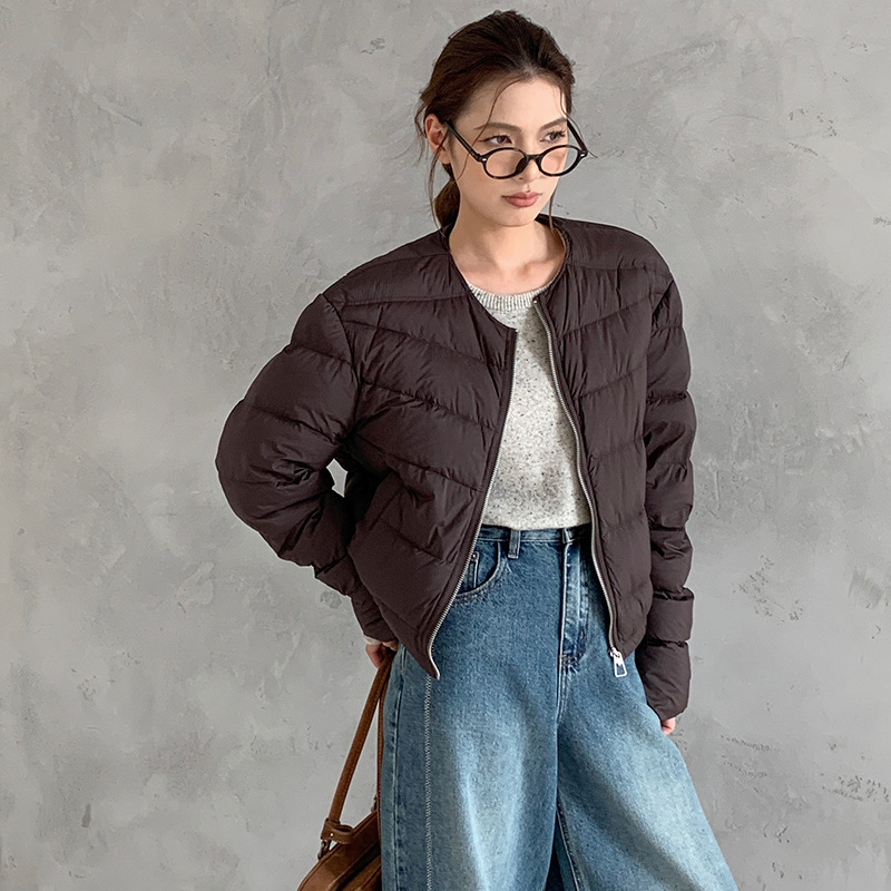 Highly Fluffy 90% White Duck down Puff-Style Ribbed down Jacket for Women, Short Style, 2026 Winter Fashion, Petite Size Puffer Jacket Highly Fluffy 90% White Duck down Puff-Style Ribbed down Jacket for Women, Short Style, 2026 Winter Fashion, Petite Size Puffer Jacket