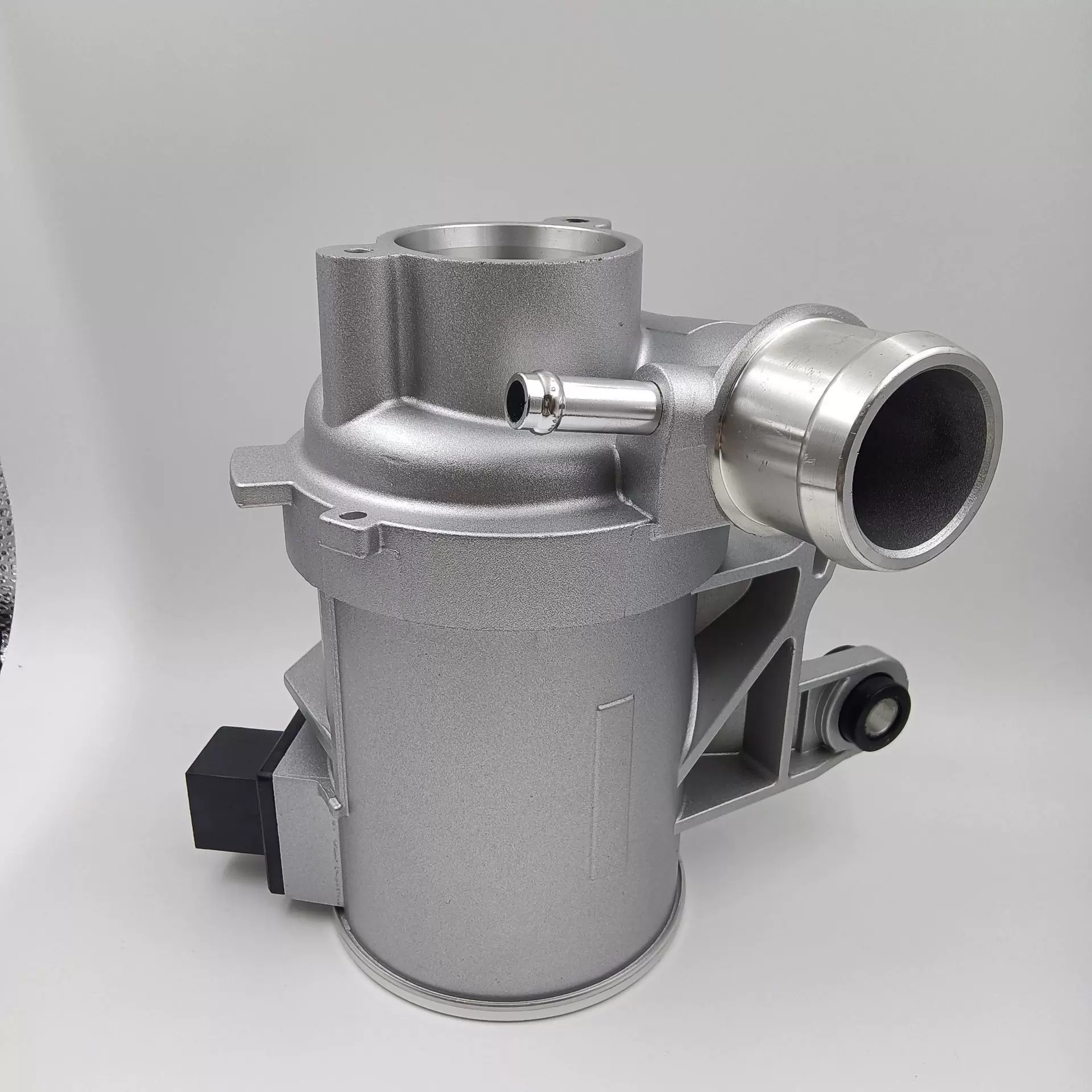 电子水泵 A2742000207 2742000207